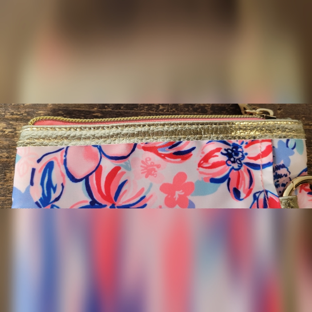 Lilly Pulitzer Wristlet Wallet - Picture 8 of 10